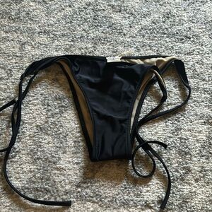 Dolla Delores Bottom in Black